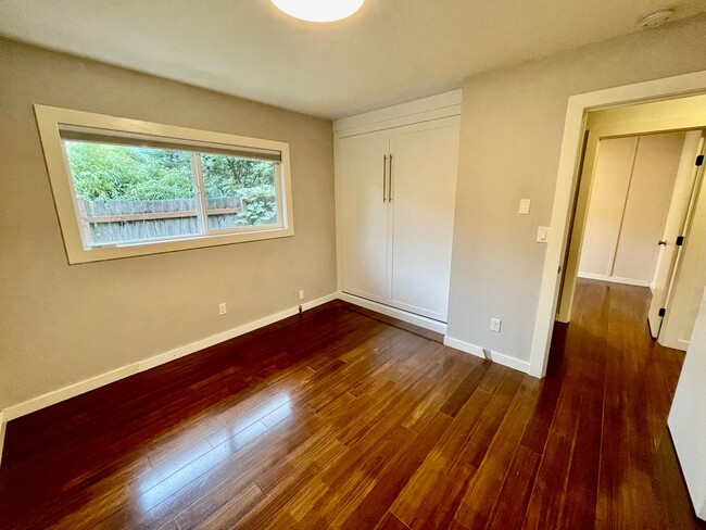 Building Photo - Portland Oasis: 3-Bedroom Gem with AC, Fen...