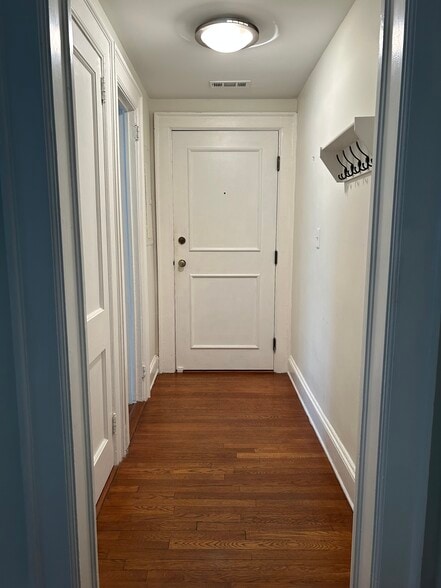 Building Photo - 61 16th St NE