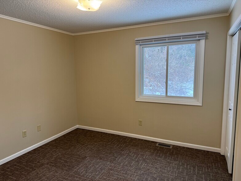 Building Photo - 15543 144th Ave