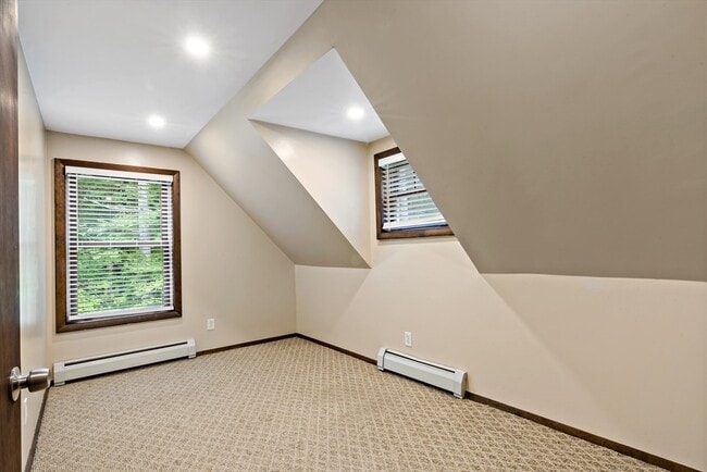 Building Photo - 163 Quanapoag Rd