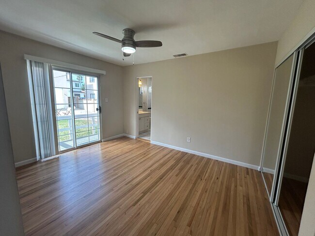 Building Photo - 1130-1132 Thomas Avenue