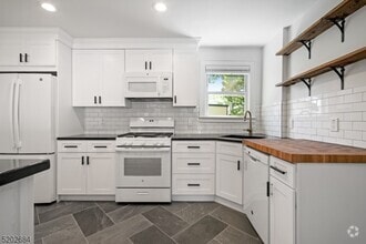 Building Photo - 225 Elmwood Ave