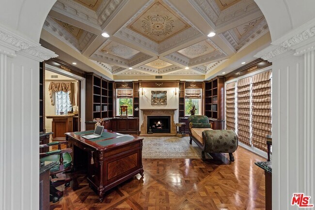 Building Photo - 1455 Robmar Dr