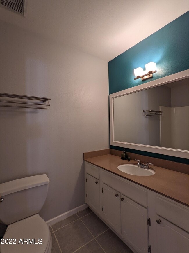 Building Photo - 10044 N 39th Ln