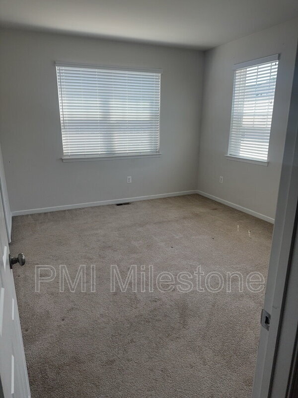 Building Photo - 13255 Dowdens Ridge Dr