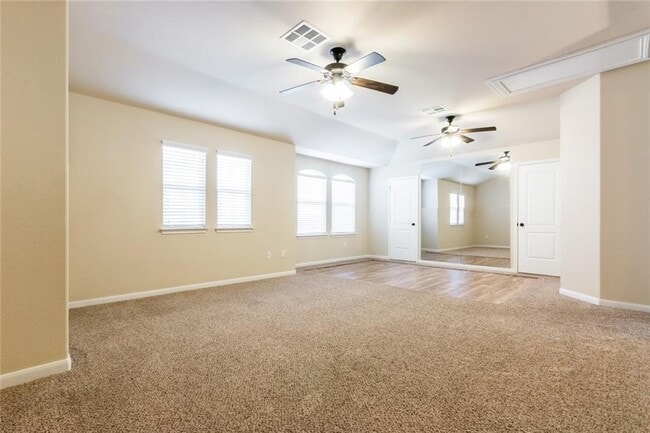 Building Photo - 1917 Tawakoni Dr