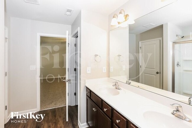 Building Photo - 9514 Hamel St