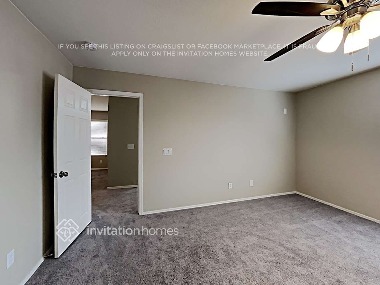 Building Photo - 927 S 239th Ln