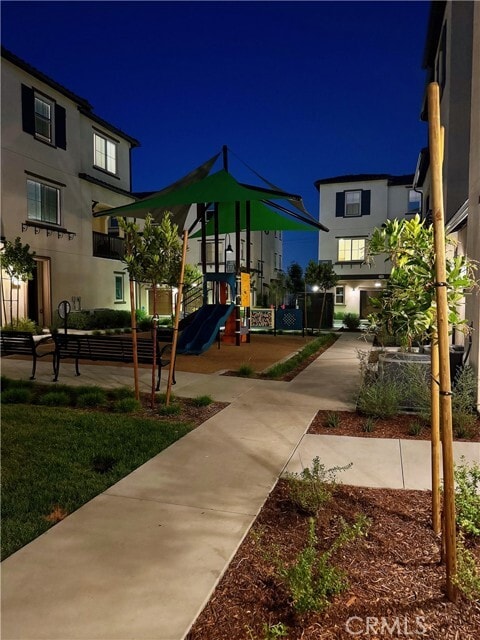 Building Photo - 2601 Durfee Ave