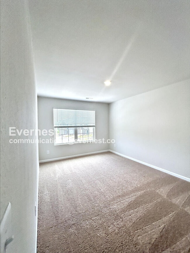 Building Photo - 2158 Willow Gln Dr