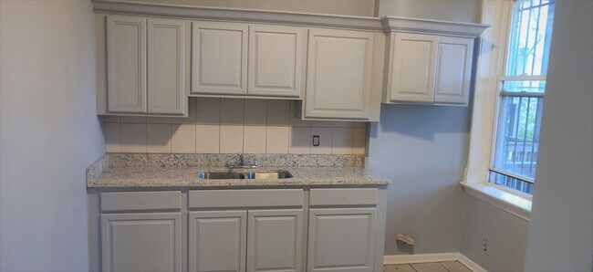 Building Photo - 4243 S Calumet Ave