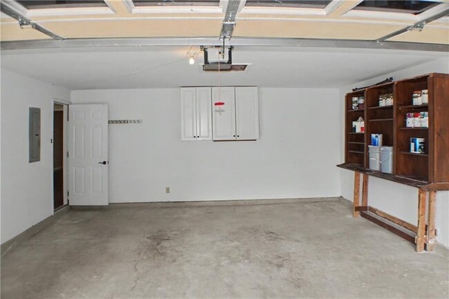 Building Photo - 4189 Hopkins Lake Dr NW