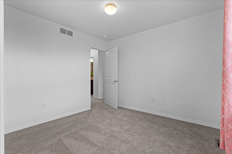 Building Photo - 1848 Castle Hill Dr