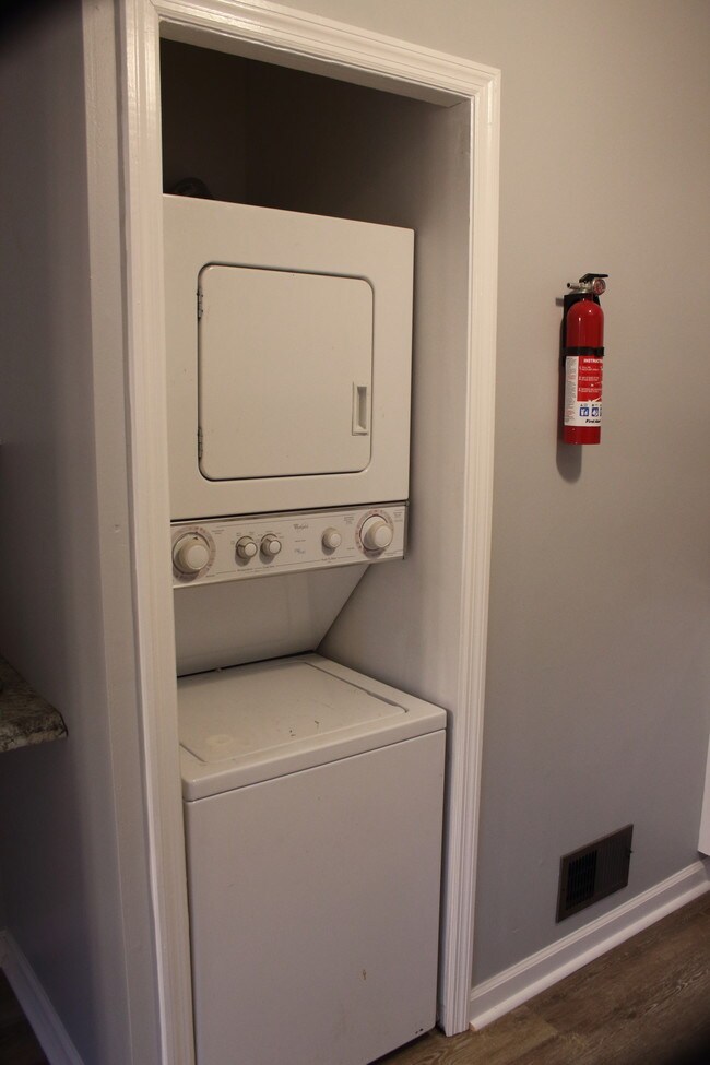 Washer/Dryer in unit - 573 Innkeeper Ln