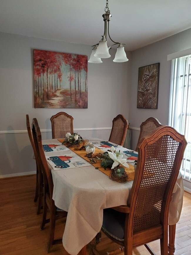 Building Photo - 5210 Honey Cir