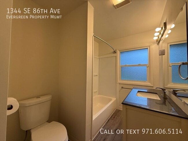 Building Photo - 1344 SE 86th Ave
