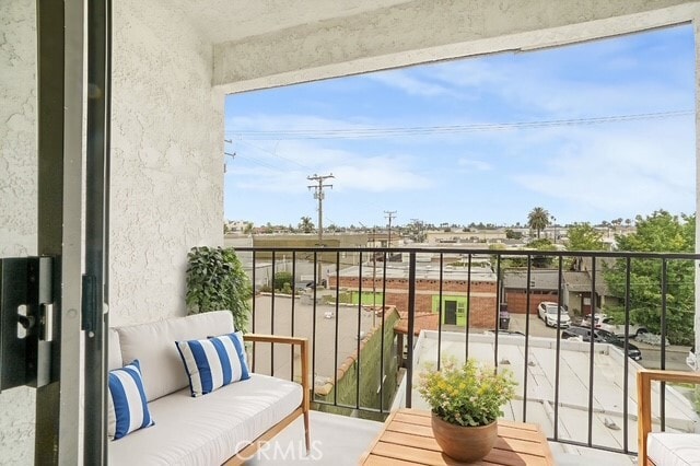 Building Photo - 1410 Coronado Ave