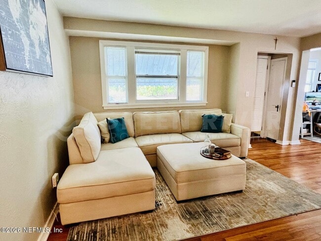 Building Photo - 1503 Parrish Pl