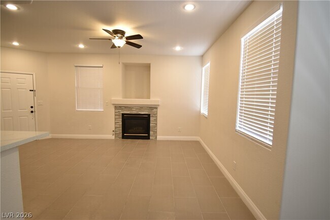 Building Photo - 7713 Himalayas Ave