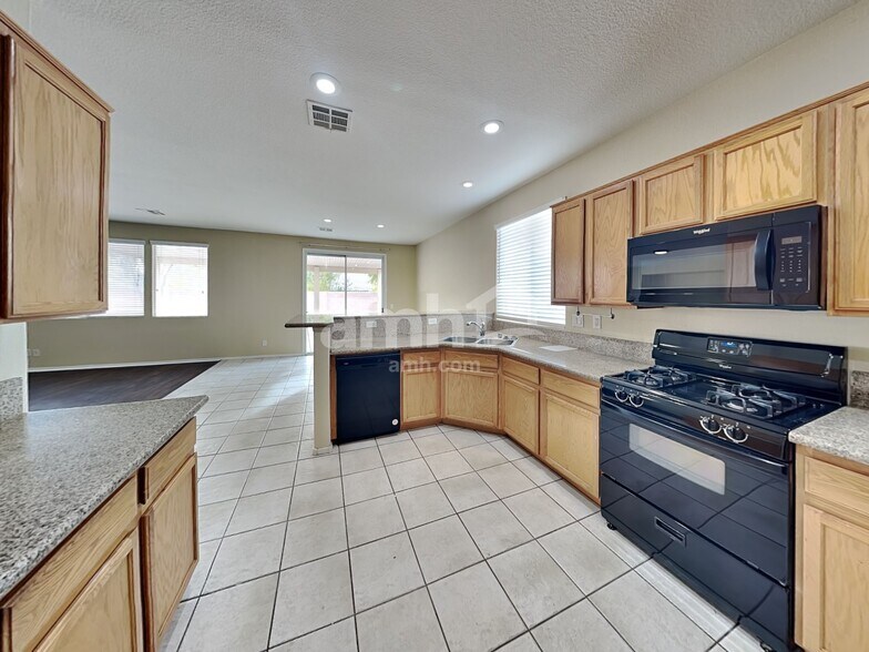 Building Photo - 4005 China Cloud Dr