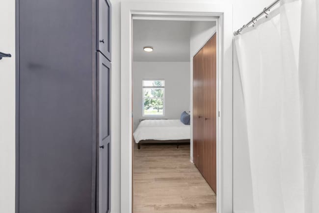 Building Photo - 1360 American Dr