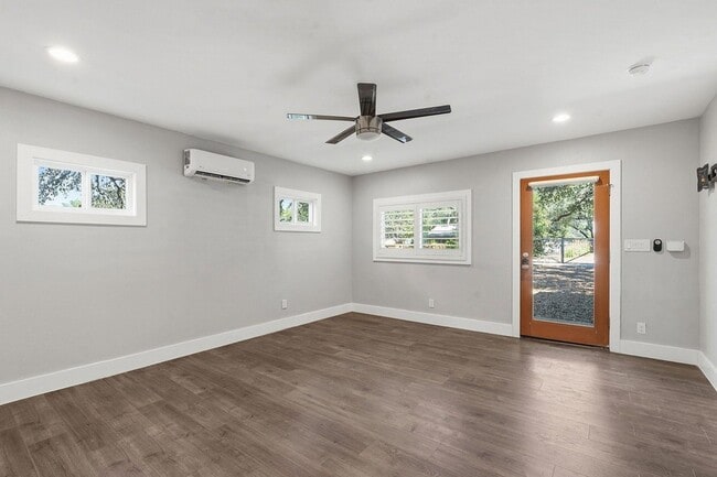 Building Photo - 1506 Chelsea Ln