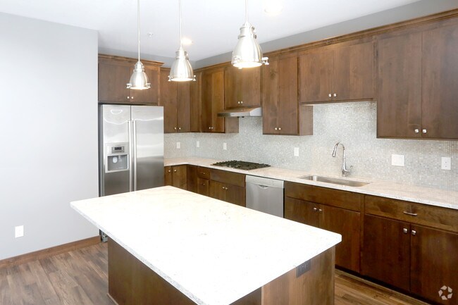 Interior Photo - Pinnacle Bluffs