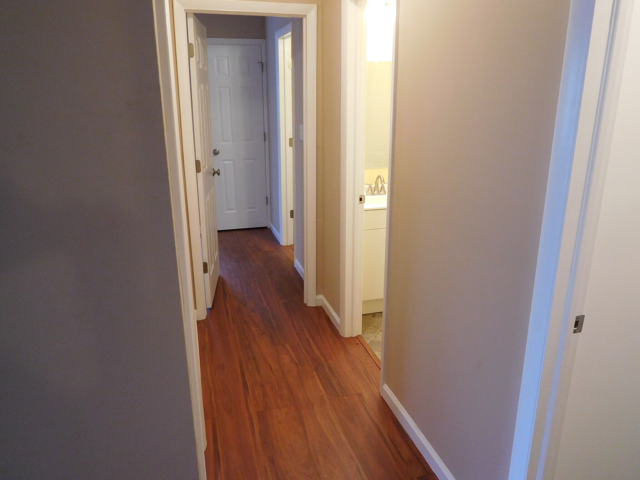Building Photo - 700 N Franklin Blvd, Unit 1603