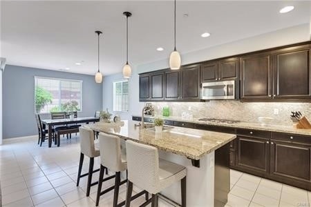 Building Photo - Elegantly Crafted & Tantalizingly Spacious...