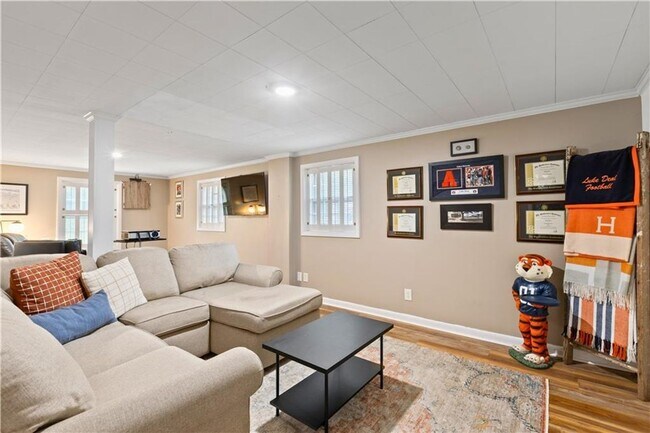 Building Photo - Charming Northside Opelika Home w/ Basement