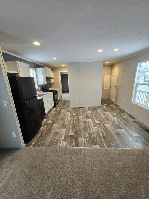 Building Photo - 1455 East Dr