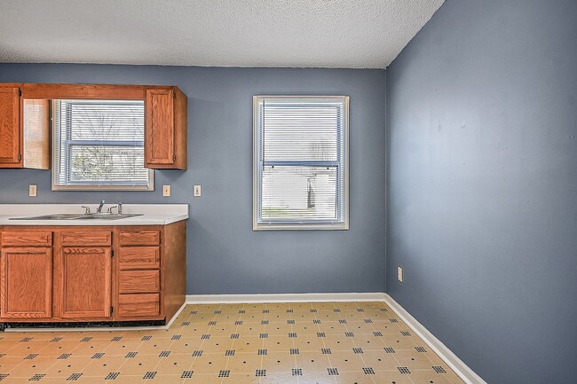 Building Photo - 360 Britton Ave