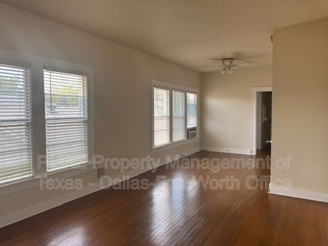 Building Photo - 3762 W 7th St