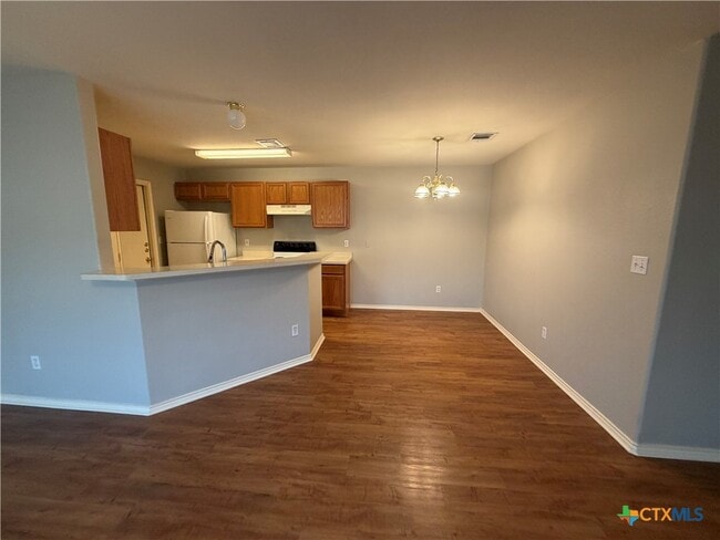 Building Photo - 2752 FM1044