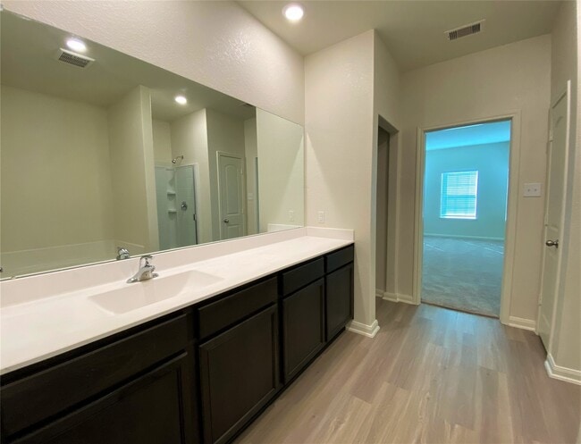 Building Photo - 10707 Gossypium Ct