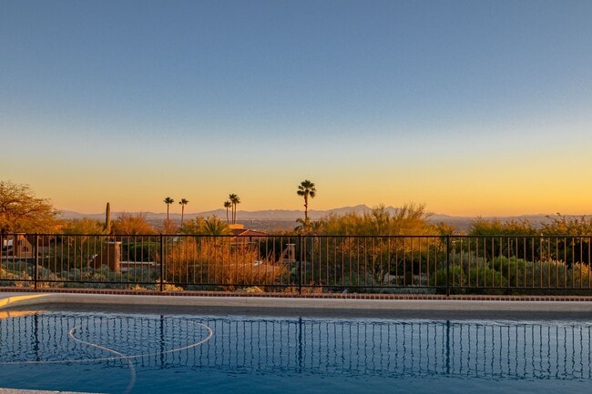 Building Photo - STUNNING HOME WITH BREATHTAKING VIEWS LOCATED AT THE TOP OF CAMPBELL!