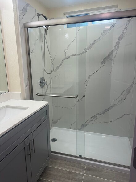 Building Photo - 4027 Fullington St