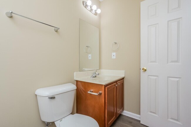 Building Photo - 9996 Chariden Dr