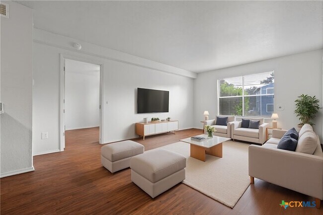Building Photo - 205 Craddock Ave