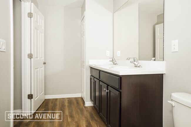 Building Photo - 159 Kirby