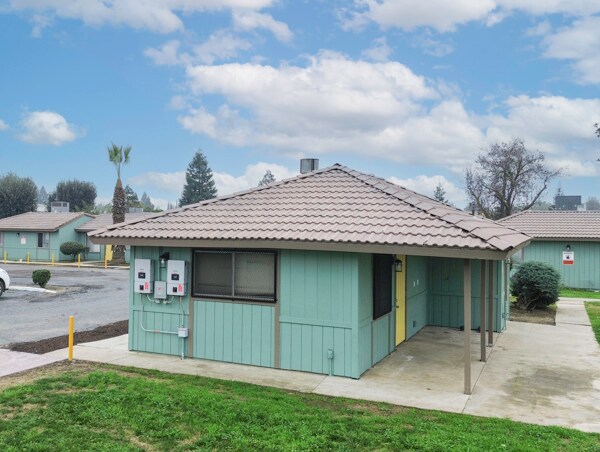 Building Photo - 3112 Denver Ave