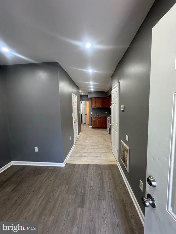 Building Photo - 1108 N Bond St