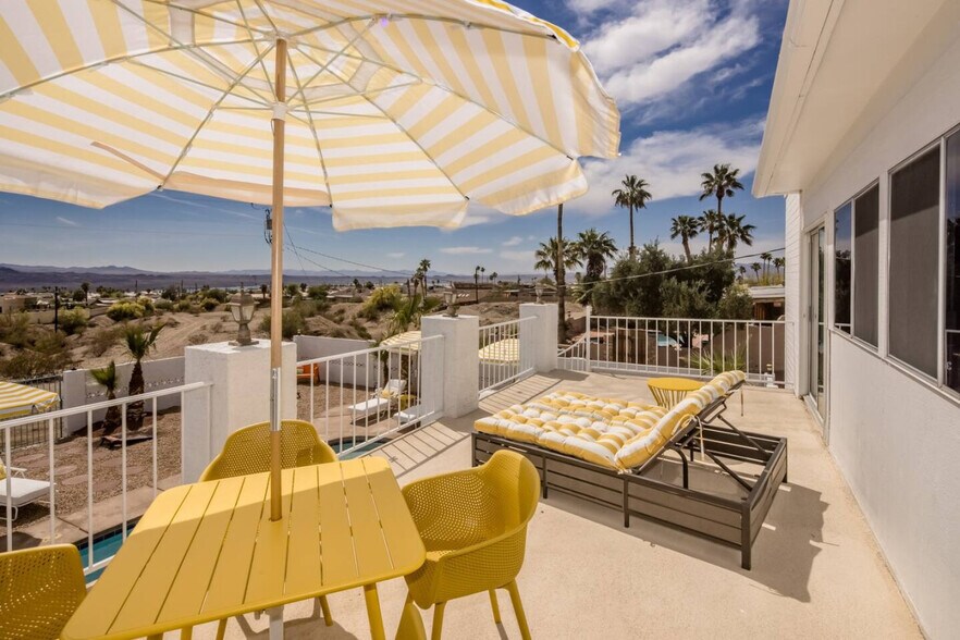 Building Photo - 2906 Castaway Dr