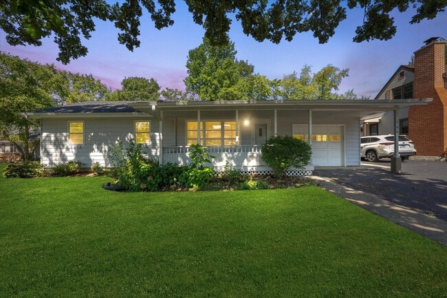 Building Photo - 249 W Nebraska St