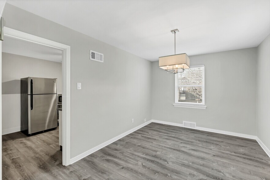 Dining Room - 3443 Lawn Ave