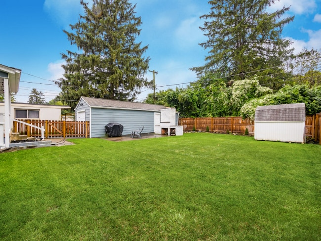 Building Photo - 3227 Ainwick Rd