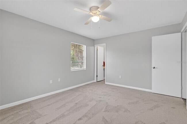 Building Photo - Move-in Ready 3BR/2BA NW Gainesville Home - Available NOW!