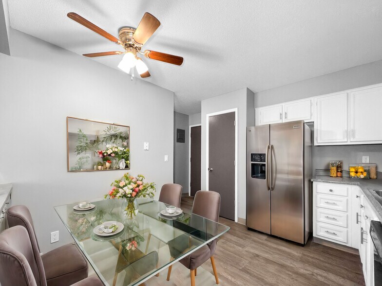 Dining Area - Trilein Village Apartments