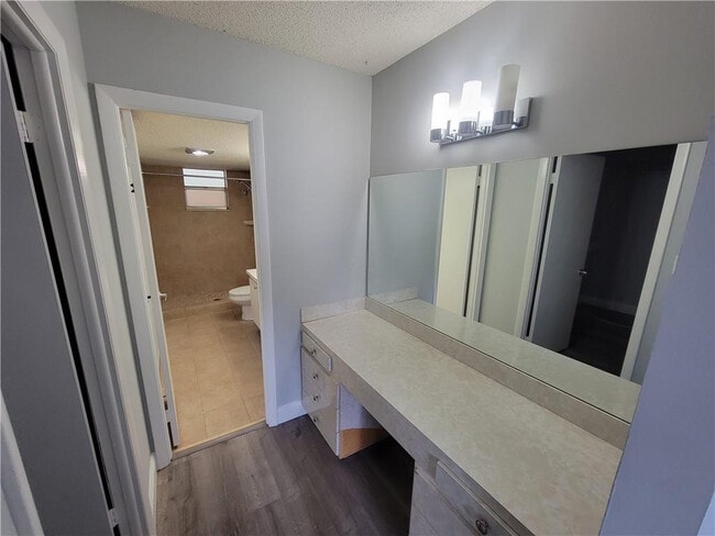 Building Photo - 404 NW 68th Ave