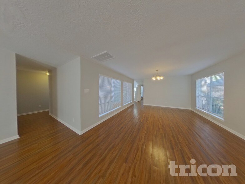 Building Photo - 3602 Hill Springs Dr